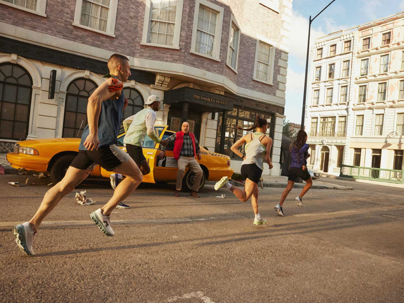 Online sportwinkel -Online sportwinkel SS22 Cloudmonster Mood Acai Lavender 2